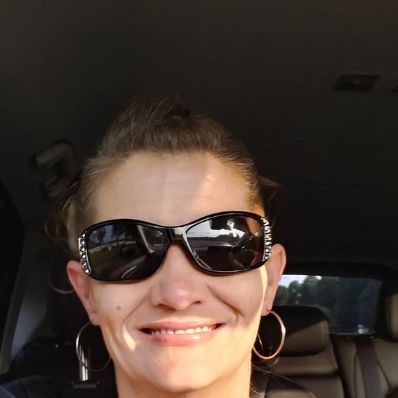 Meet your Posher, Stacy - Picture 1 of 1